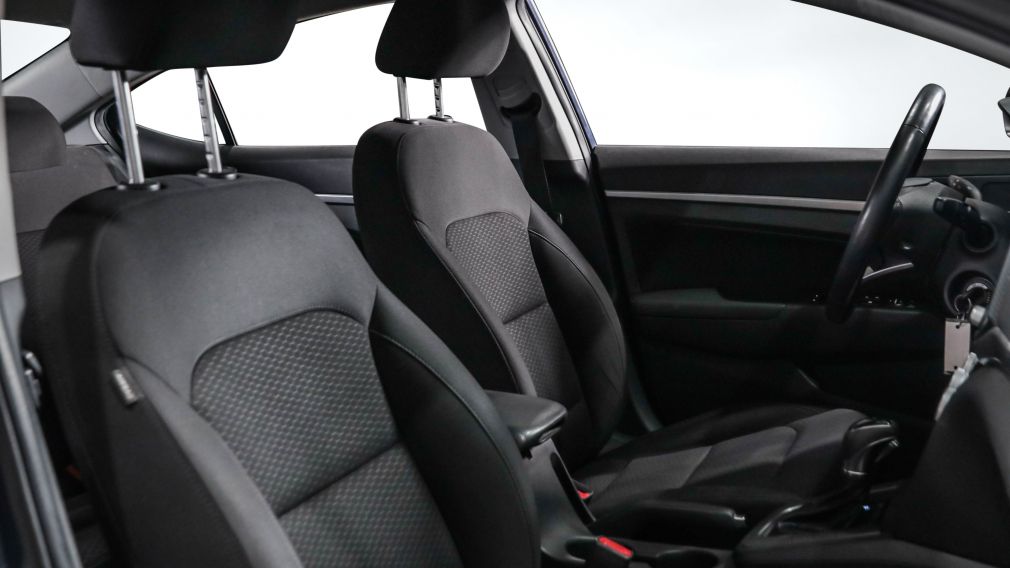 Hyundai Elantra Preferred 2020 d&rsquo;occasion à vendre - 21