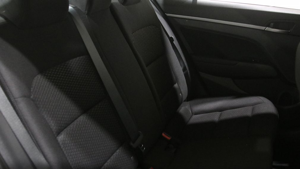 Hyundai Elantra Preferred 2019 d&rsquo;occasion à vendre - 24