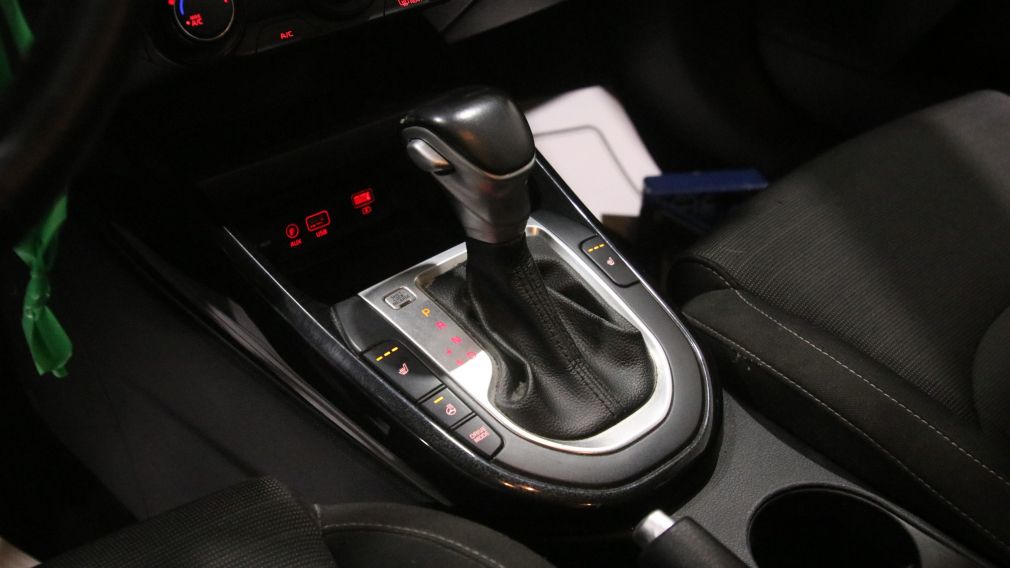 Kia Forte EX 2020 d&rsquo;occasion à vendre - 18