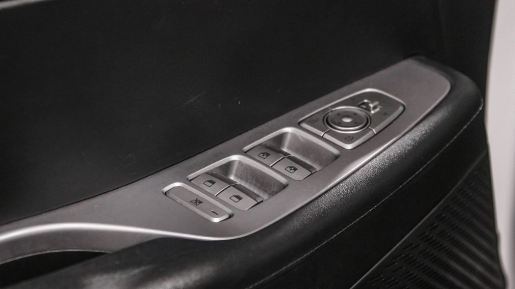 Hyundai Palisade Essential 2021 d&rsquo;occasion à vendre - 12