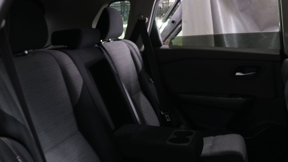 Nissan Rogue SV 2021 d&rsquo;occasion à vendre - 24