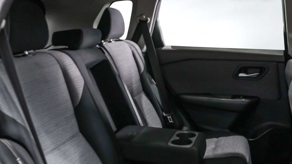 Nissan Rogue SV 2021 d&rsquo;occasion à vendre - 24