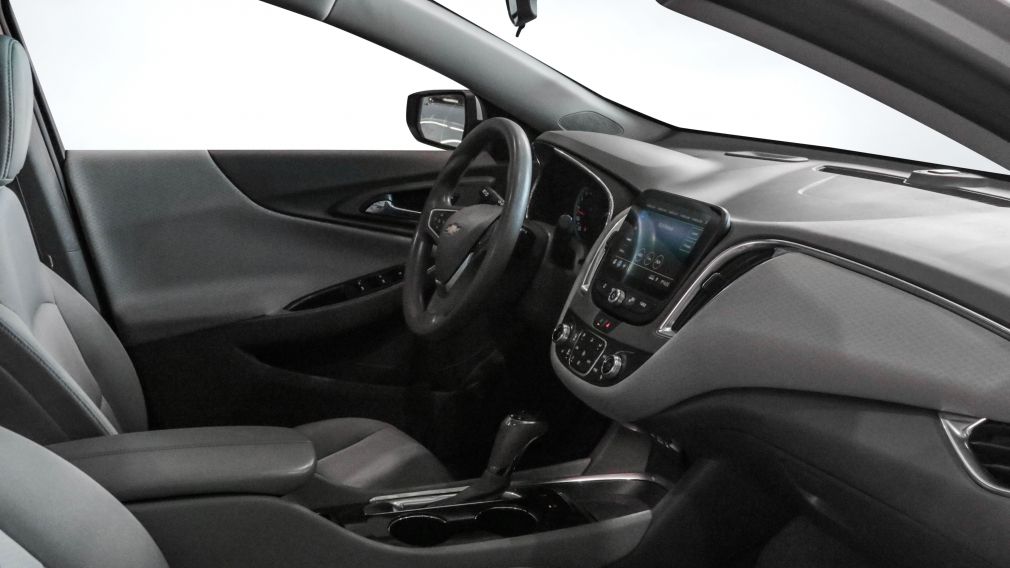 Chevrolet Malibu LT 2020 d&rsquo;occasion à vendre - 23