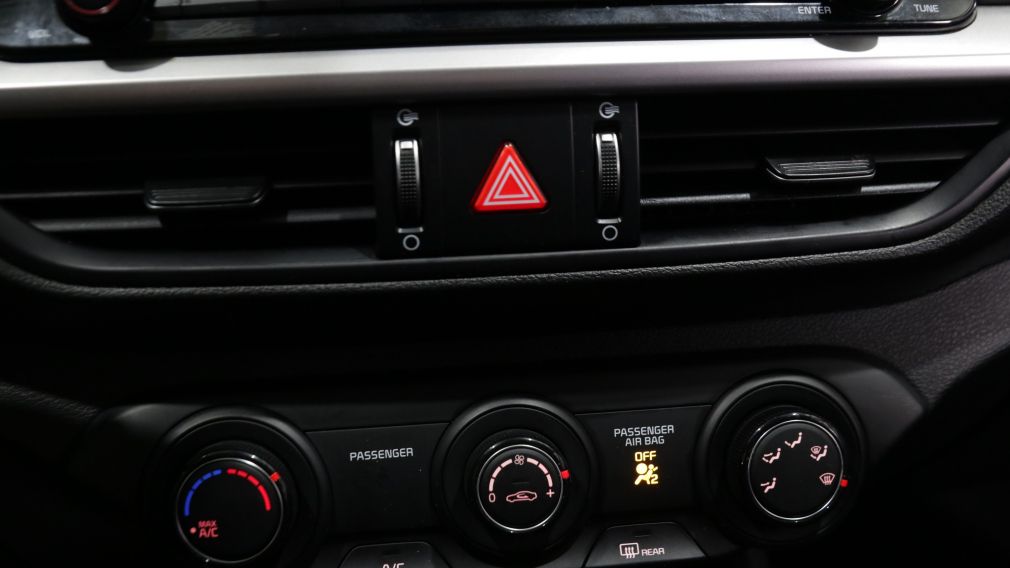 Kia Forte LX 2020 d&rsquo;occasion à vendre - 12