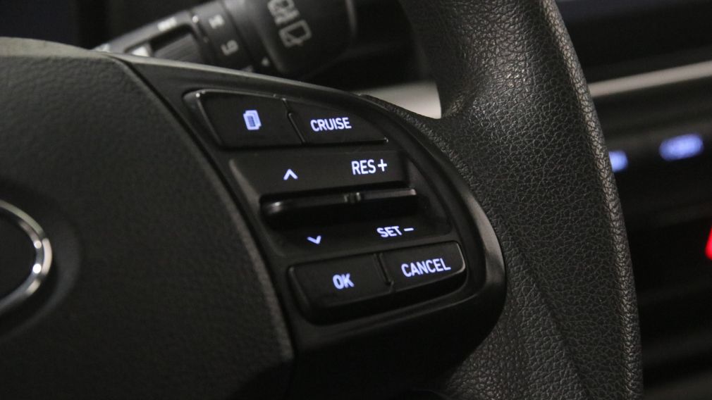 Hyundai Venue Essential 2021 d&rsquo;occasion à vendre - 14