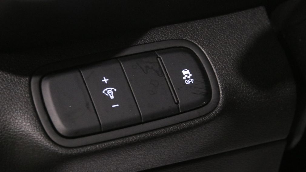 Hyundai Venue Essential 2021 d&rsquo;occasion à vendre - 12