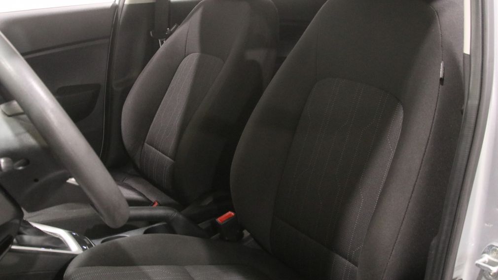 Hyundai Venue Essential 2021 d&rsquo;occasion à vendre - 10