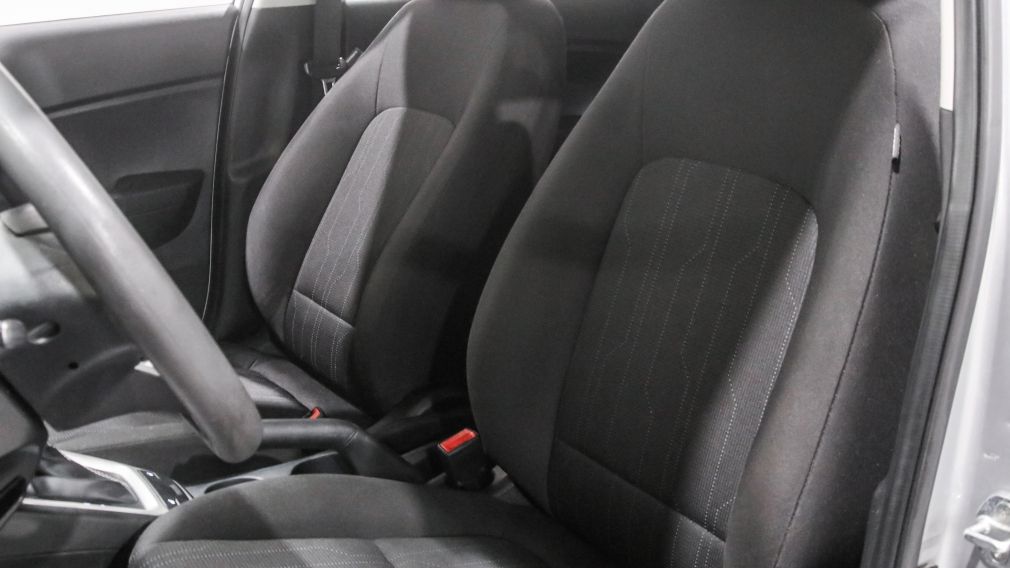 Hyundai Venue Essential 2021 d&rsquo;occasion à vendre - 10