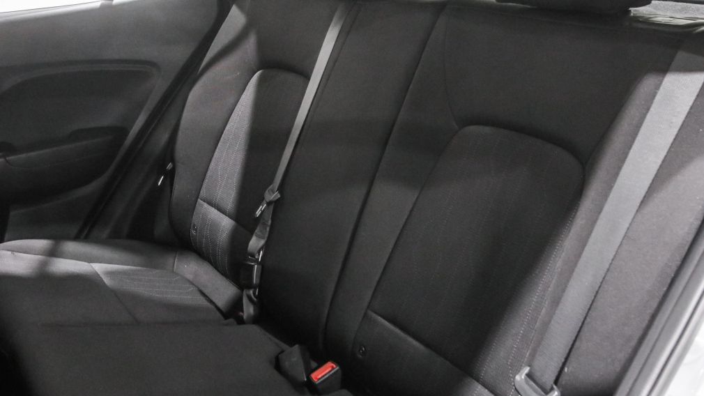 Hyundai Venue Essential 2021 d&rsquo;occasion à vendre - 22