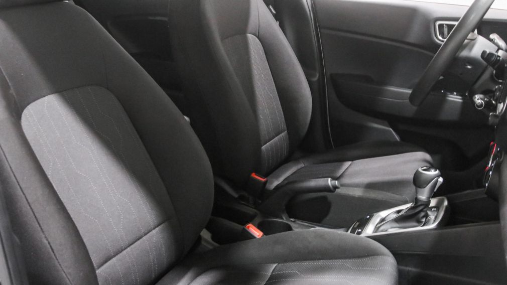 Hyundai Venue Essential 2021 d&rsquo;occasion à vendre - 24