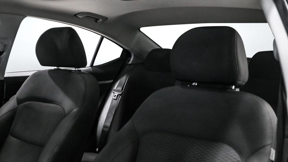 Hyundai Elantra Preferred w/Sun & Safety Package 2020 d&rsquo;occasion à vendre - 9