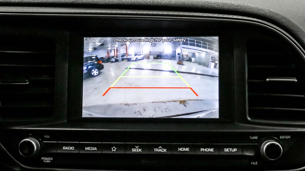 Hyundai Elantra Preferred w/Sun & Safety Package 2020 d&rsquo;occasion à vendre - 18