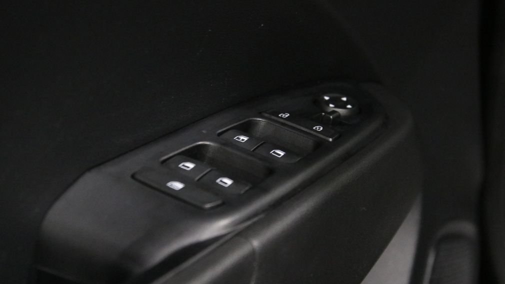 Hyundai Venue Preferred 2023 d&rsquo;occasion à vendre - 11