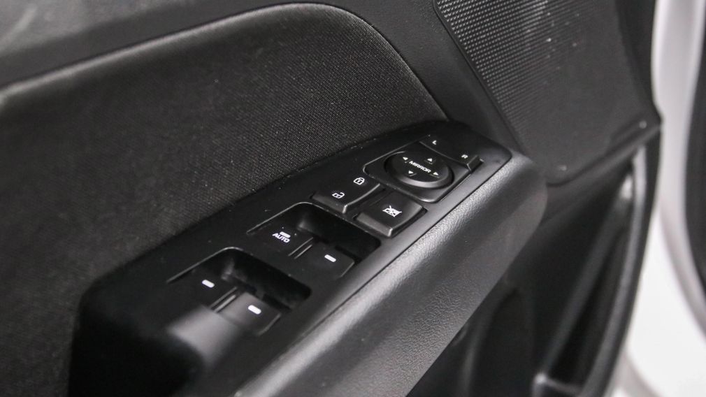 Hyundai Elantra Preferred 2020 d&rsquo;occasion à vendre - 11