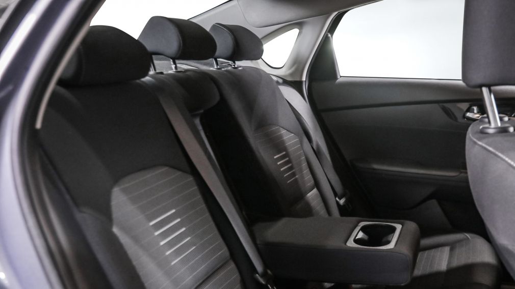 Kia Forte EX 2020 d&rsquo;occasion à vendre - 19