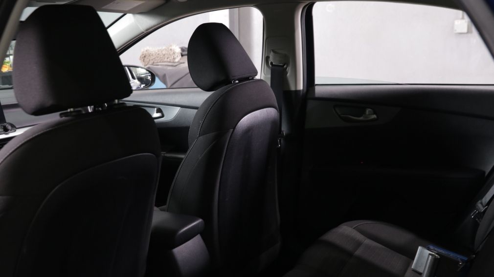 Kia Forte LX 2021 d&rsquo;occasion à vendre - 18