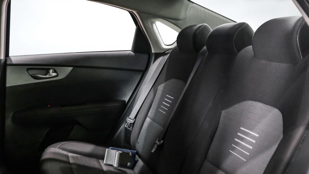 Kia Forte LX 2021 d&rsquo;occasion à vendre - 17