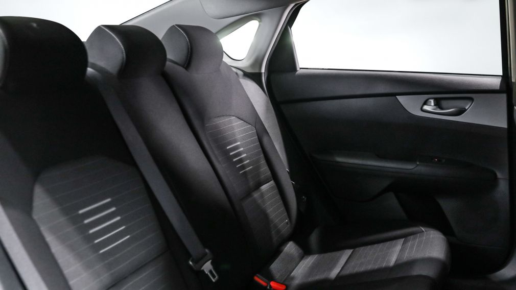 Kia Forte LX 2021 d&rsquo;occasion à vendre - 19