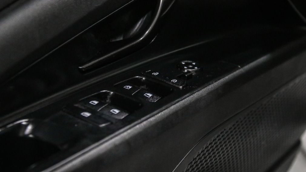 Hyundai Elantra DCT 2022 d&rsquo;occasion à vendre - 12