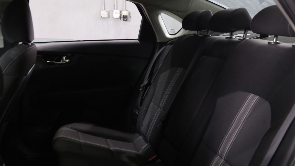 Kia Forte EX 2022 d&rsquo;occasion à vendre - 17