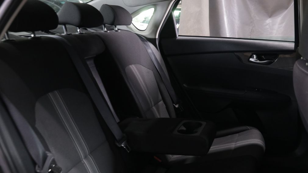 Kia Forte EX 2022 d&rsquo;occasion à vendre - 19