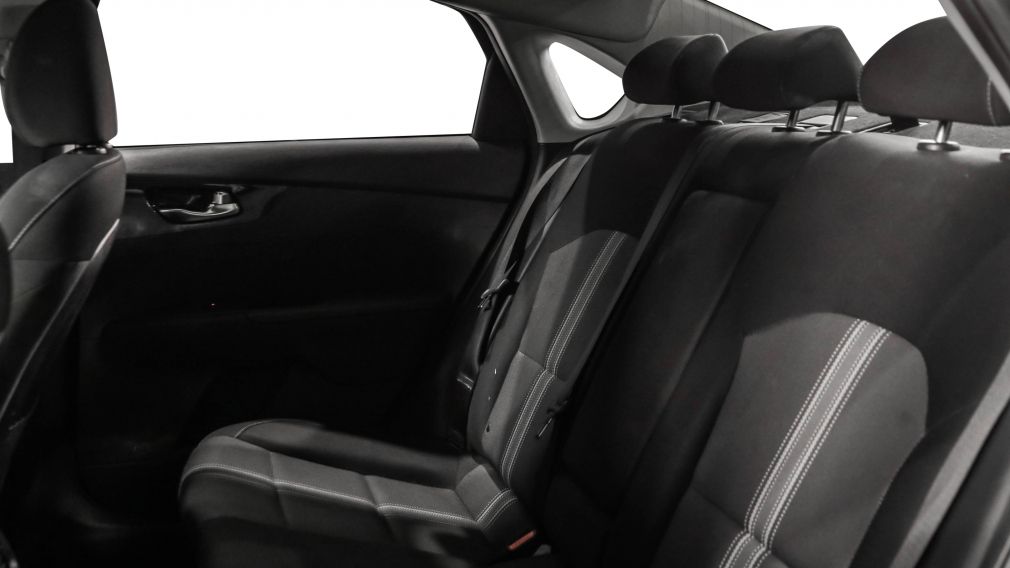 Kia Forte EX 2022 d&rsquo;occasion à vendre - 17