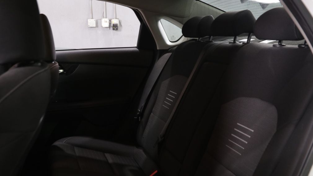 Kia Forte EX 2019 d&rsquo;occasion à vendre - 17