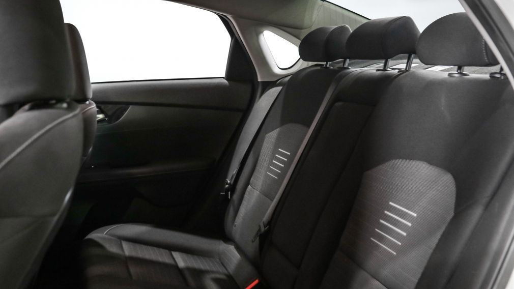 Kia Forte EX 2019 d&rsquo;occasion à vendre - 17