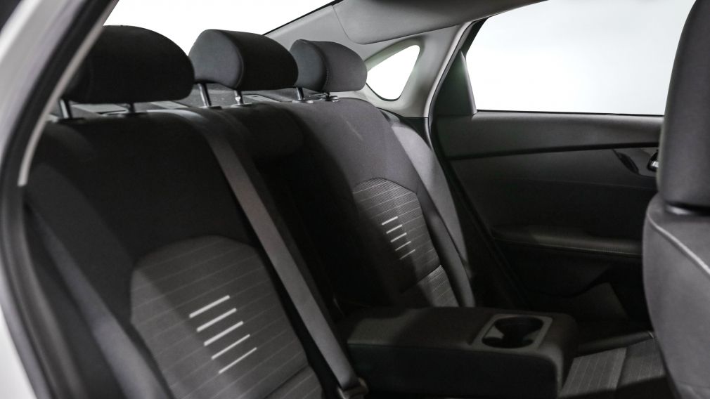 Kia Forte EX 2019 d&rsquo;occasion à vendre - 19