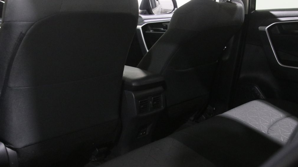 Toyota Rav 4 LE 2022 d&rsquo;occasion à vendre - 21