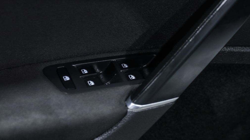 Volkswagen Golf Comfortline 2021 d&rsquo;occasion à vendre - 11