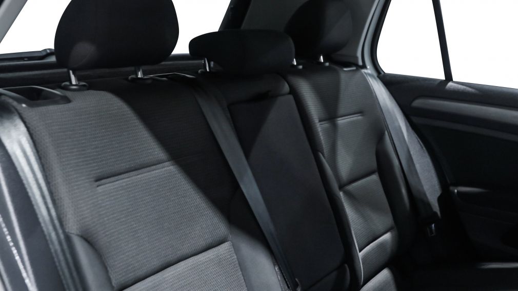 Volkswagen Golf Comfortline 2021 d&rsquo;occasion à vendre - 19