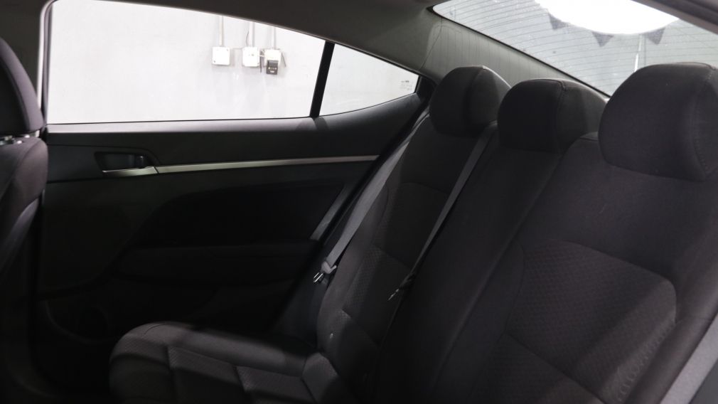 Hyundai Elantra Preferred 2020 d&rsquo;occasion à vendre - 17