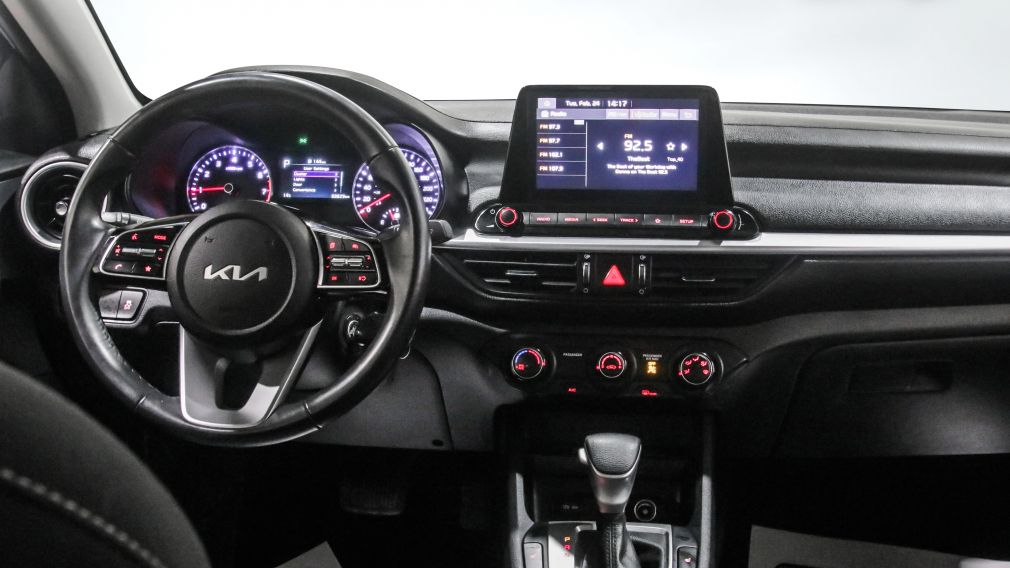 Kia Forte LX 2023 d&rsquo;occasion à vendre - 13