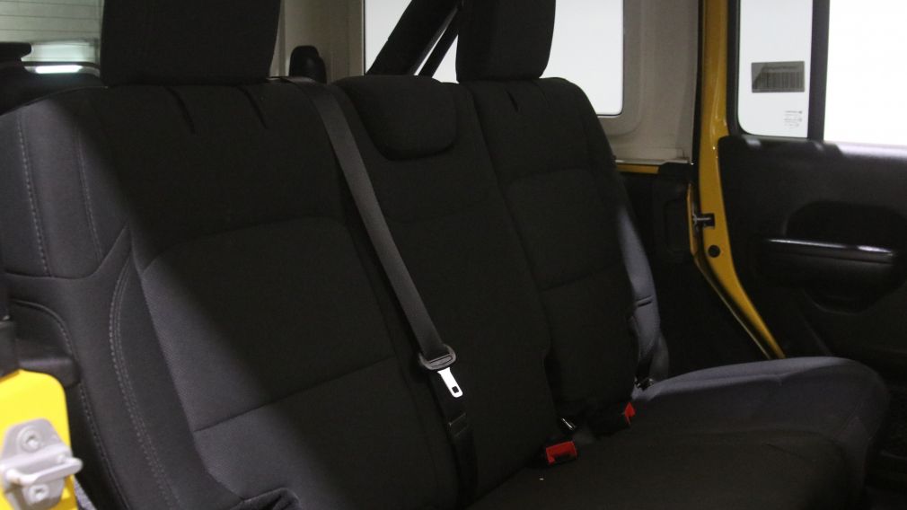 Jeep Wrangler Unlimited Sport 2021 d&rsquo;occasion à vendre - 22