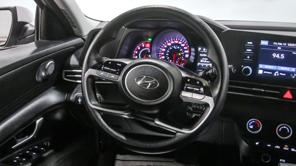 Hyundai Elantra Essential 2021 d&rsquo;occasion à vendre - 14