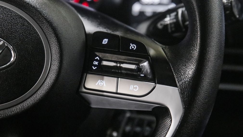 Hyundai Elantra Essential 2021 d&rsquo;occasion à vendre - 16