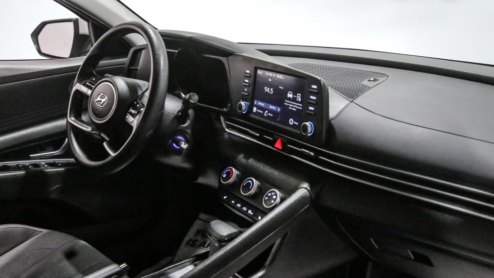 Hyundai Elantra Essential 2021 d&rsquo;occasion à vendre - 25