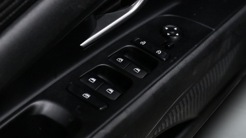 Hyundai Elantra Luxury 2023 d&rsquo;occasion à vendre - 9