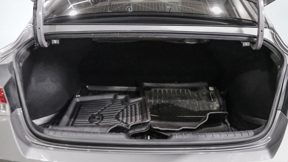 Hyundai Elantra Luxury 2023 d&rsquo;occasion à vendre - 23