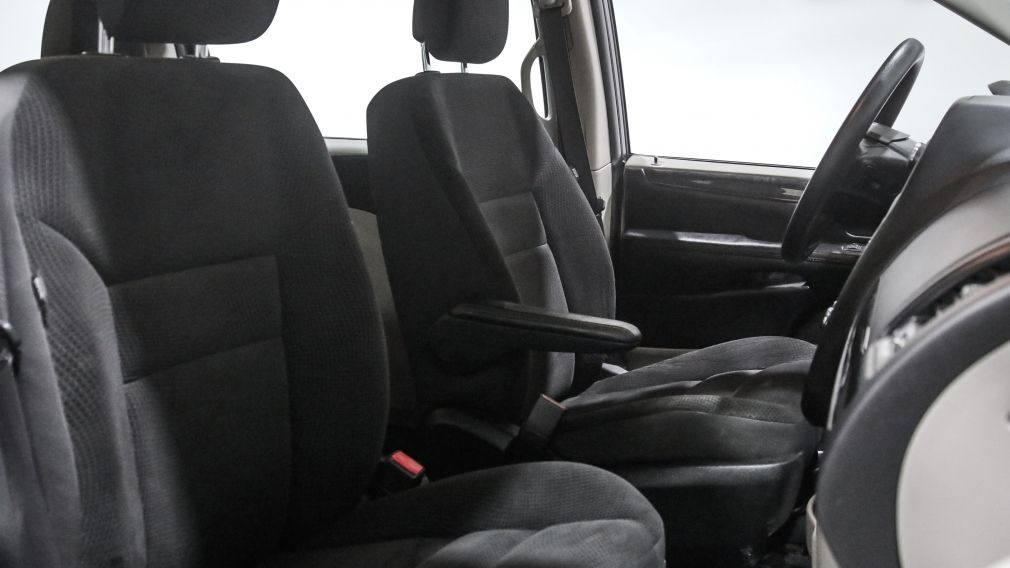 Dodge GR Caravan Canada Value Package 2019 d&rsquo;occasion à vendre - 24