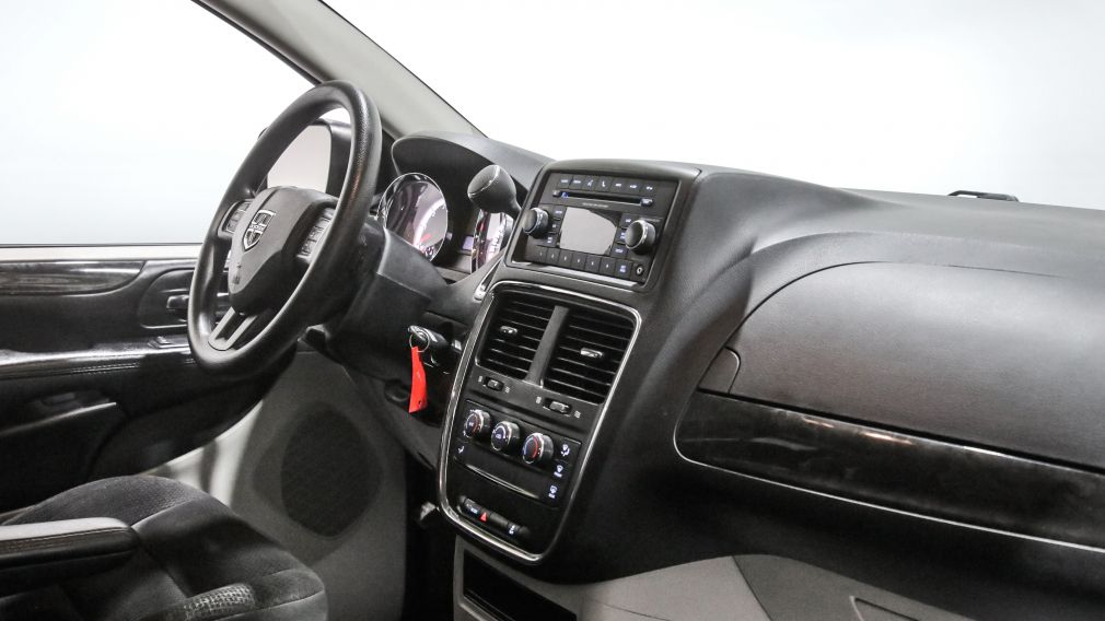 Dodge GR Caravan Canada Value Package 2019 d&rsquo;occasion à vendre - 25