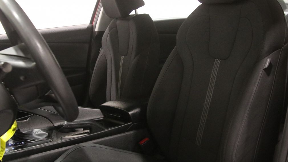 Hyundai Elantra Essential 2021 d&rsquo;occasion à vendre - 10