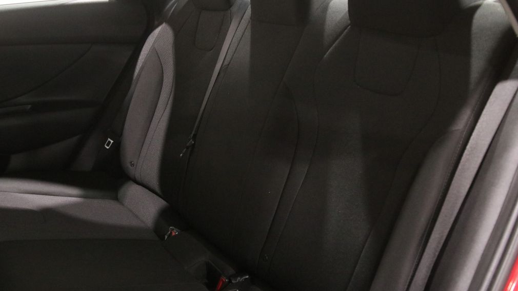 Hyundai Elantra Essential 2021 d&rsquo;occasion à vendre - 20