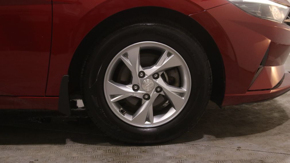Hyundai Elantra Essential 2021 d&rsquo;occasion à vendre - 24