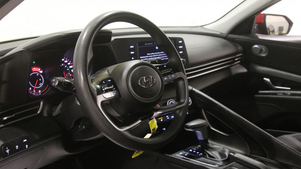 Hyundai Elantra Essential 2021 d&rsquo;occasion à vendre - 9