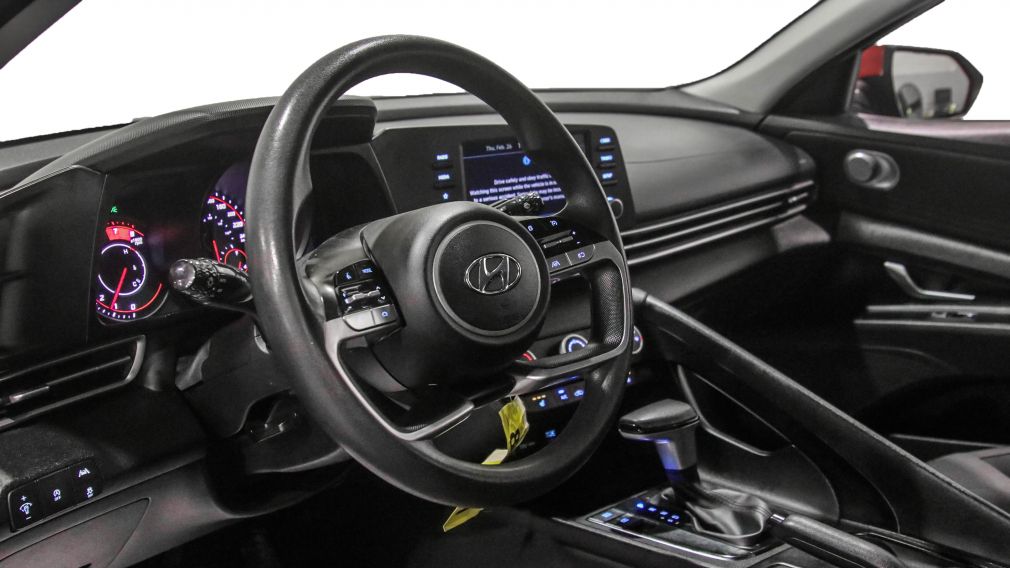 Hyundai Elantra Essential 2021 d&rsquo;occasion à vendre - 9