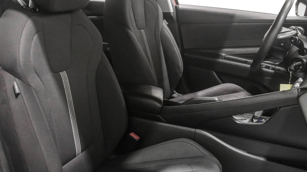 Hyundai Elantra Essential 2021 d&rsquo;occasion à vendre - 22