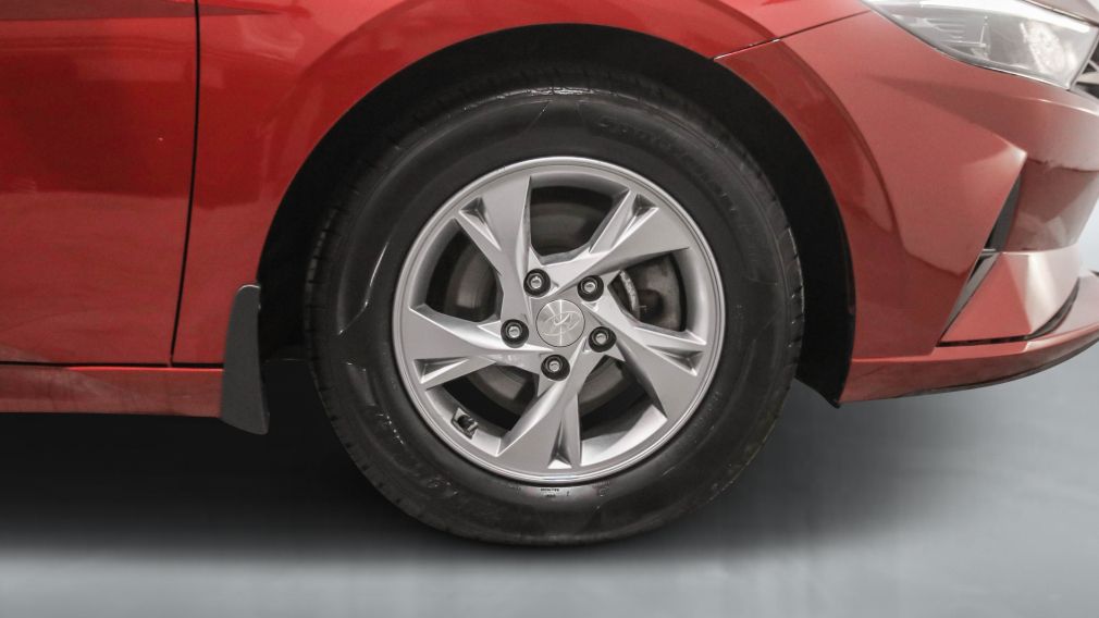 Hyundai Elantra Essential 2021 d&rsquo;occasion à vendre - 24