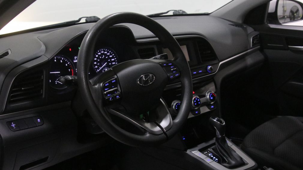 Hyundai Elantra Essential 2019 d&rsquo;occasion à vendre - 9